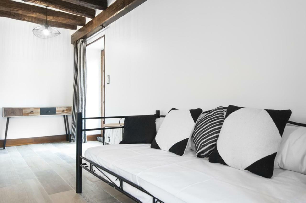 Bed and Breakfast Jardin Des Sens, La Rente D'Eguilly Экстерьер фото